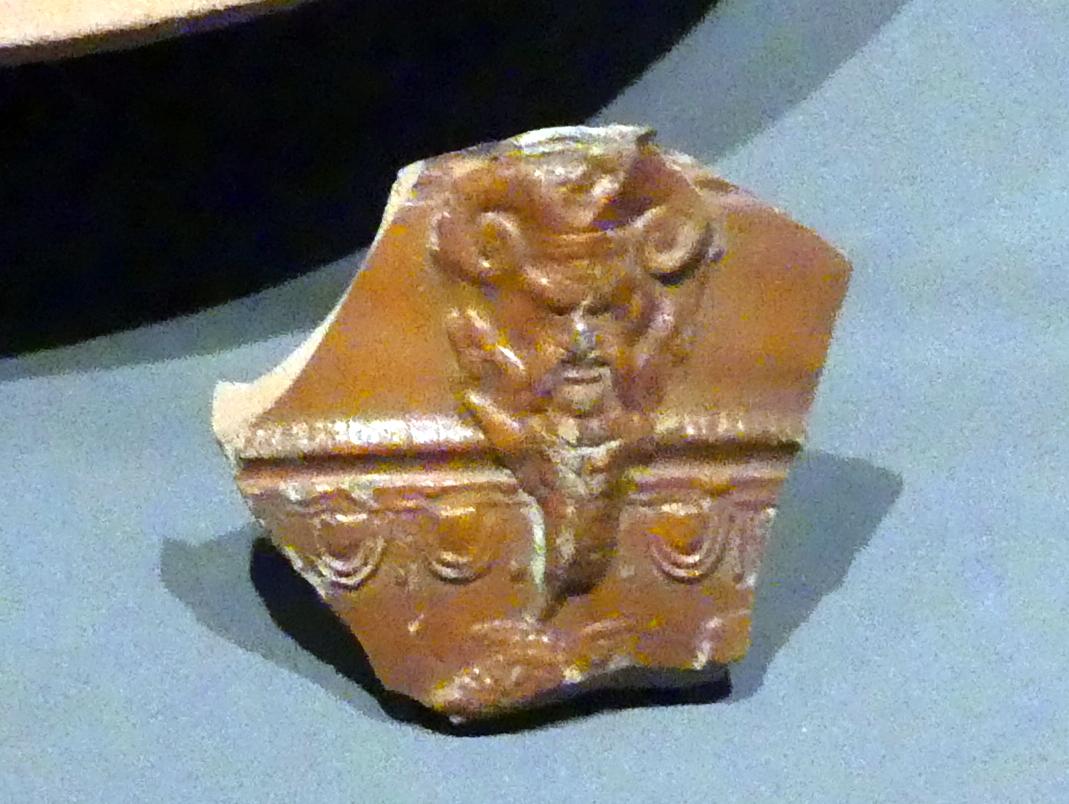 Gefäßscherbe mit Pan-Maske, Römische Kaiserzeit, 27 v. Chr. - 54 n. Chr., 1 - 200, Bild 1/2