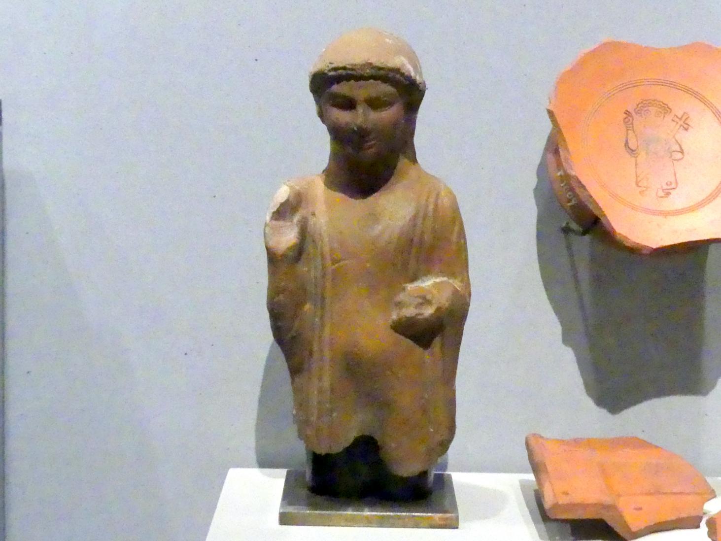 Standfigur eines jungen Mannes im Gestus des Segnens, Koptische Zeit, 200 - 800, 300 - 600, Bild 1/2