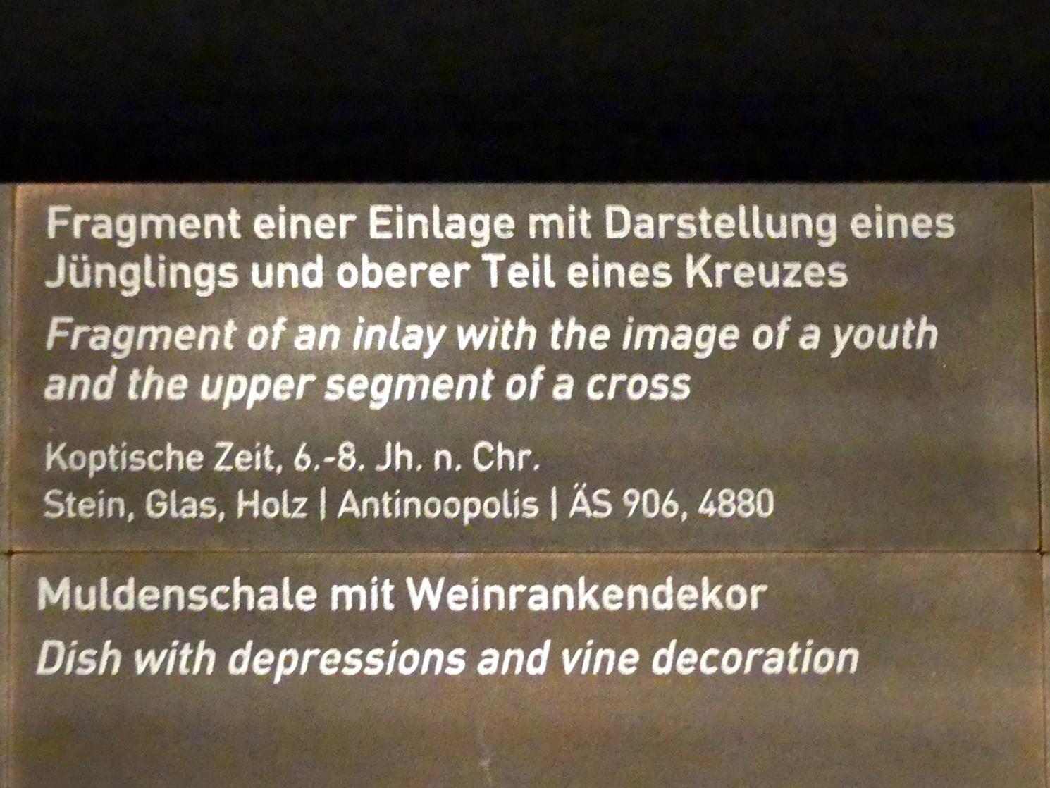 Fragment einer Einlage mit Darstellung eines Jünglings, Koptische Zeit, 200 - 800, 500 - 800, Bild 2/2