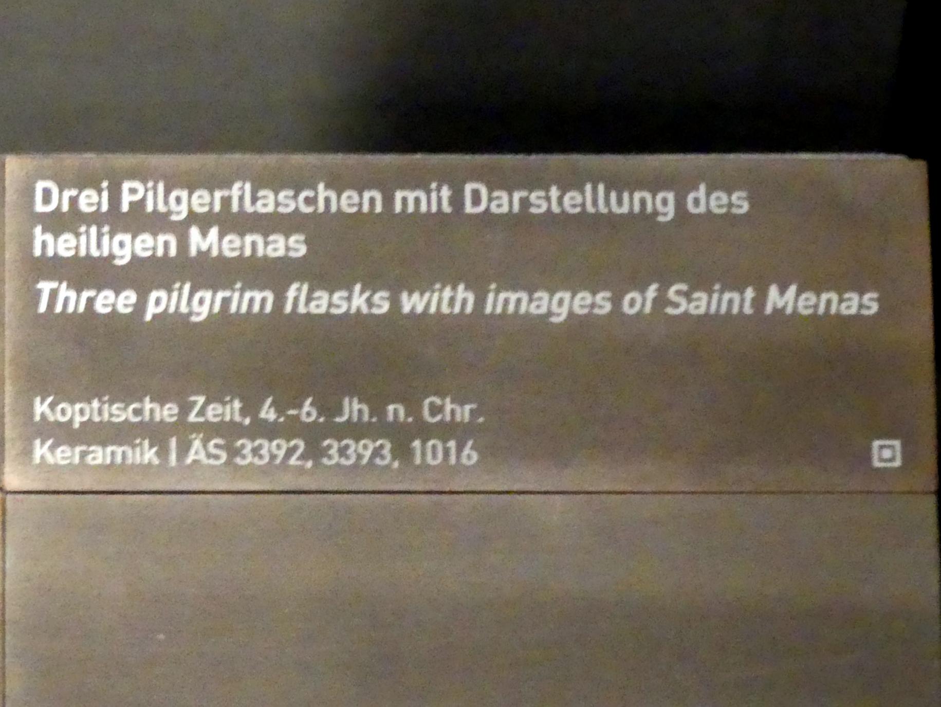Drei Pilgerflaschen mit Darstellung des heiligen Menas, Koptische Zeit, 200 - 800, 300 - 600, Bild 2/2
