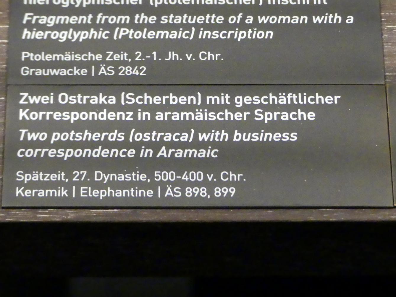 Zwei Ostraka (Scherben) mit geschäftlicher Korrespondenz in aramäischer Sprache, 27. Dynastie, 405 - 401 v. Chr., 500 - 400 v. Chr., Bild 2/2