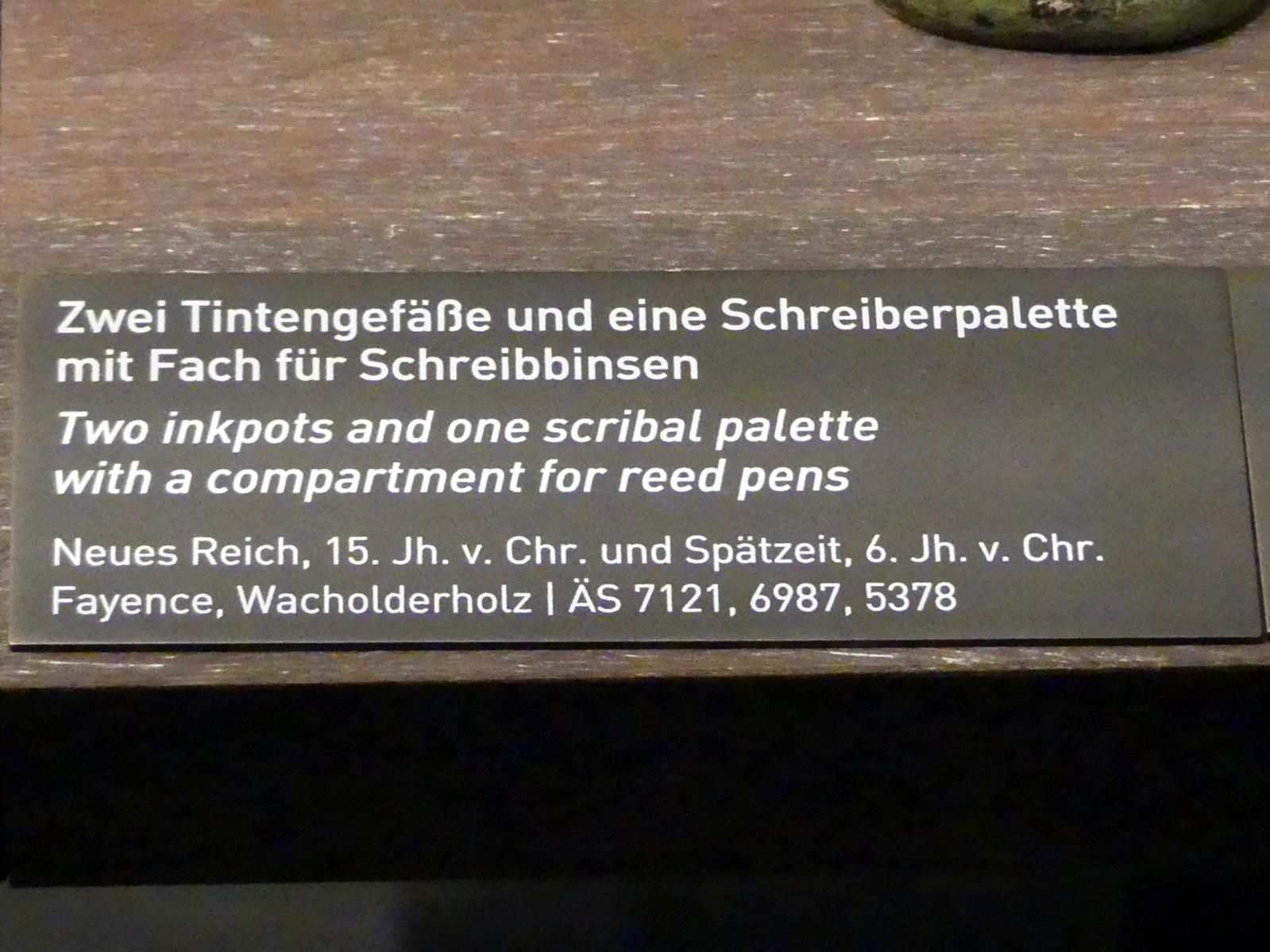 Schreiberpalette mit Fach für Schreibbinsen, Spätzeit, 360 - 342 v. Chr., 600 - 500 v. Chr., Bild 2/2