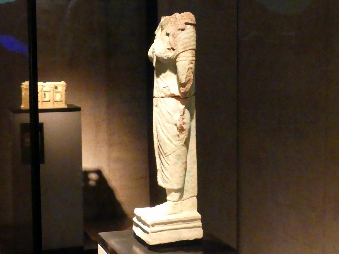Standfigur des Gottes Isis, Meroitische Zeit, 200 v. Chr. - 500 n. Chr., 1 - 100, Bild 2/3