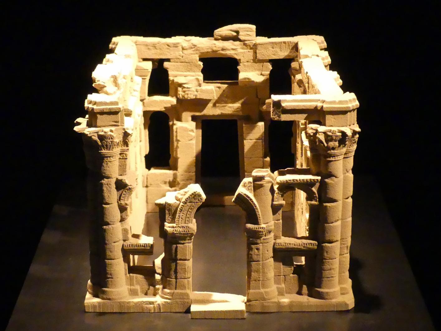 Modell der Hathor-Kapelle Naga, erstellt aus Daten eines 3D-Streiflicht-Scans, 2015, Bild 1/3