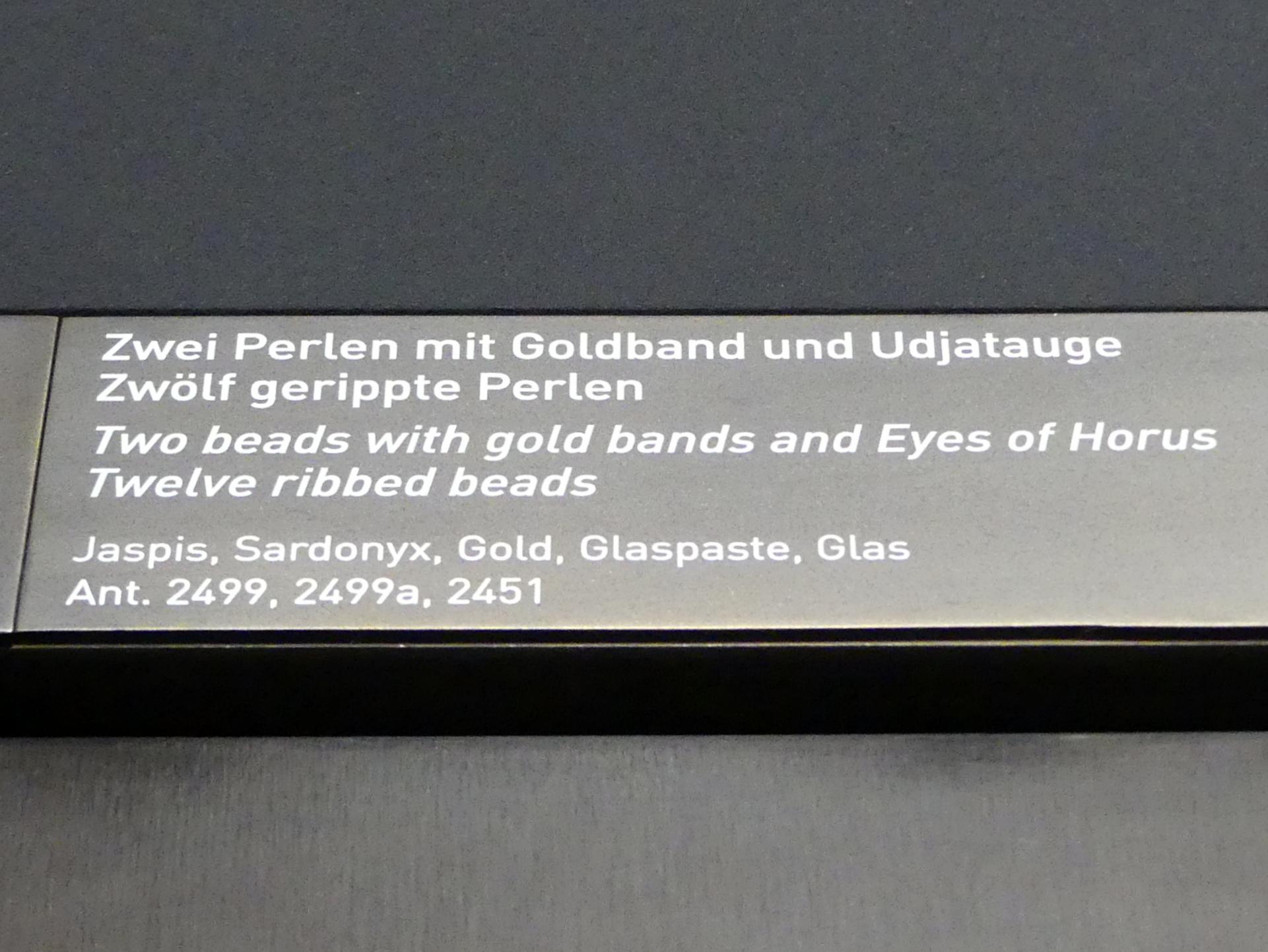 Zwei Perlen mit Goldband und Udjat-Auge, Undatiert, Bild 2/2
