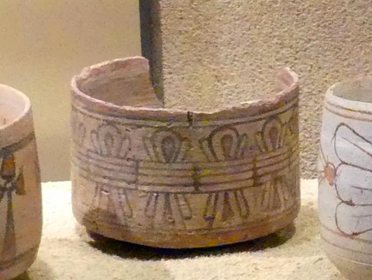 Becher mit Tjt-Knoten-Dekor, Meroitische Zeit, 200 v. Chr. - 500 n. Chr., 1 - 200