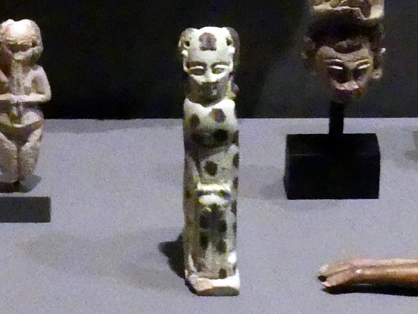 Amulett einer Katze mit Menschenkopf, 3. Zwischenzeit, 705 - 690 v. Chr., 950 - 750 v. Chr.