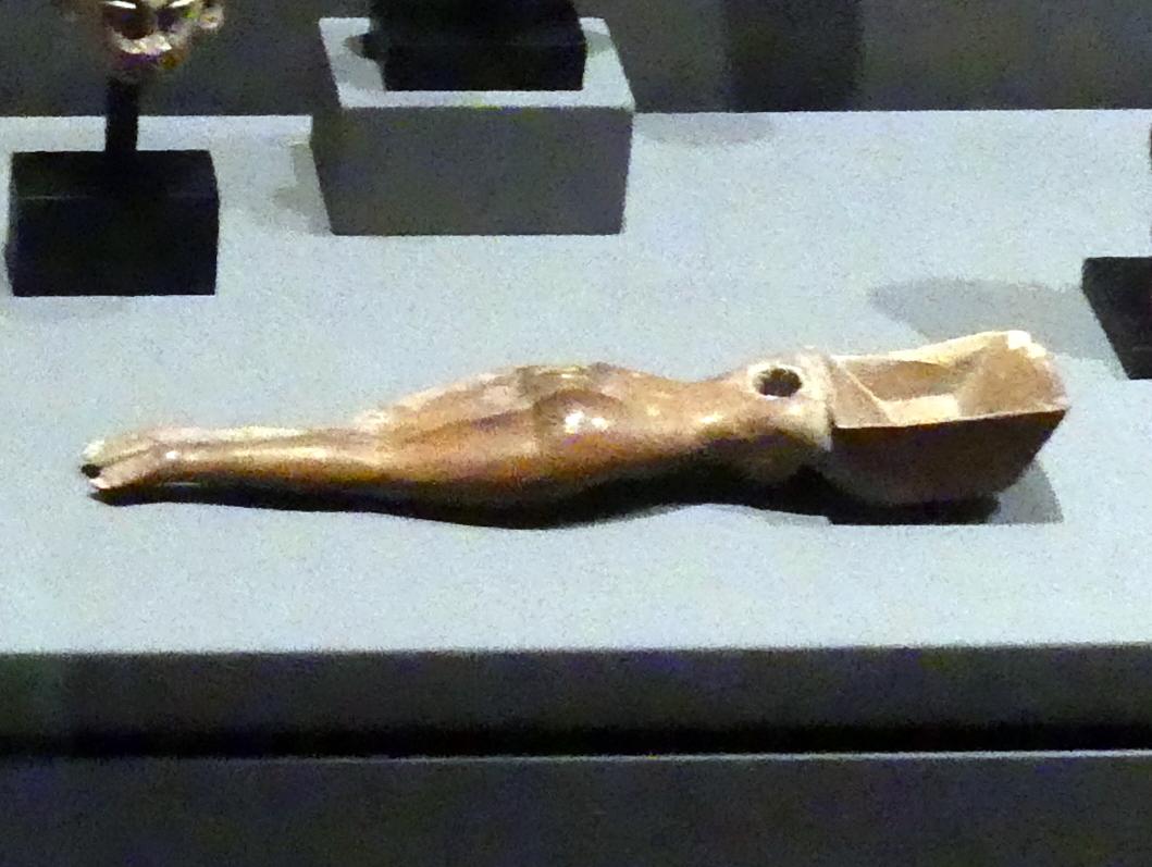 Salblöffel in Gestalt einer schwimmenden jungen Nubierin, Spätzeit, 360 - 342 v. Chr., 700 - 600 v. Chr.