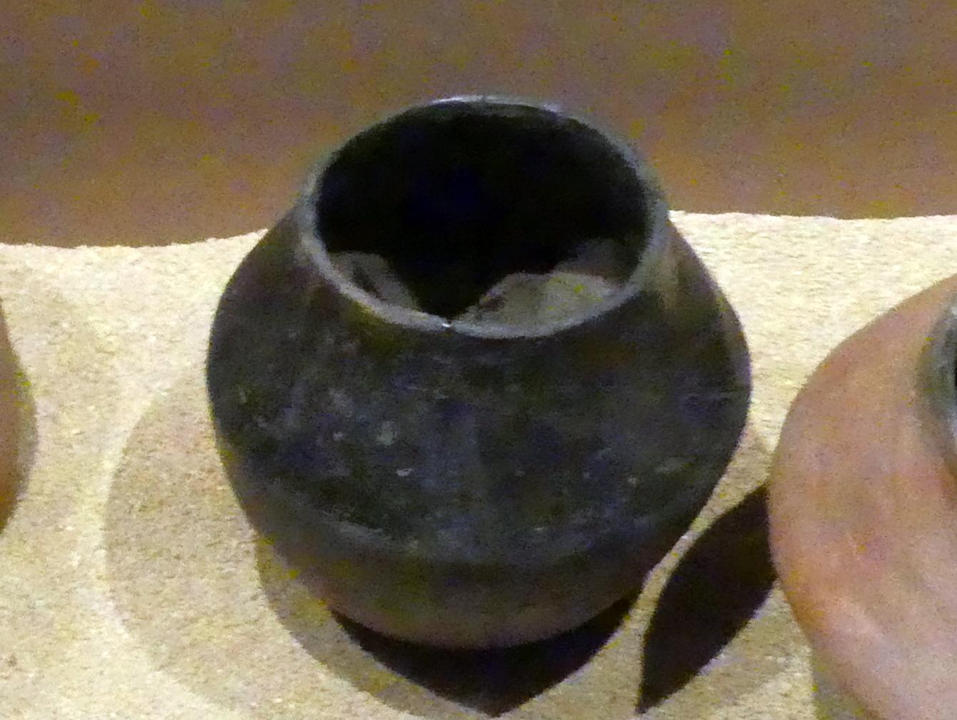 Knickwandgefäß mit schwarzer Politur, A-Gruppe, 3200 - 3000 v. Chr., 3100 - 3000 v. Chr.
