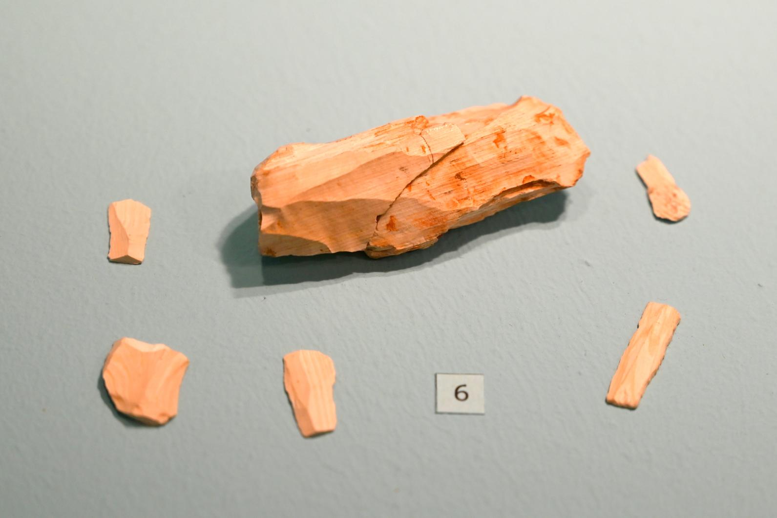 Rückenmesser, 23000 v. Chr., Bild 1/2