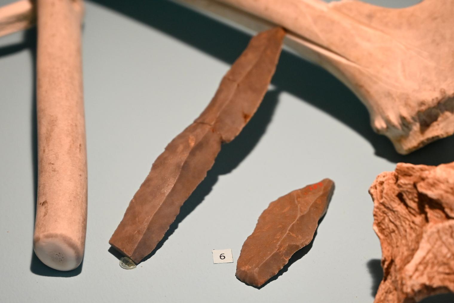 Stichel zu Geweihbearbeitung, 13000 v. Chr.