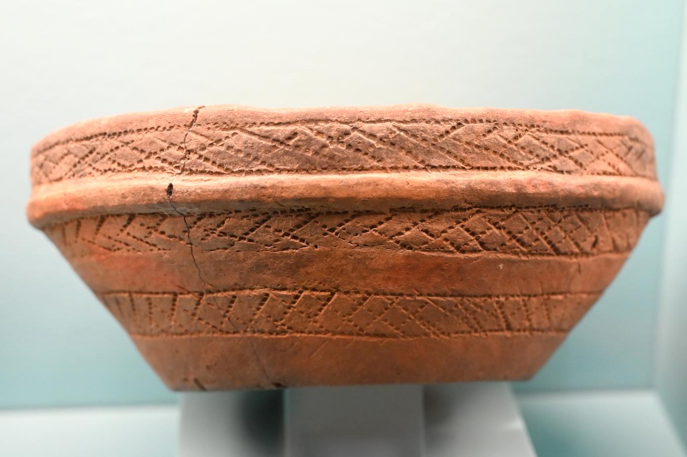 Schale, Endneolithikum, 2800 - 1700 v. Chr., 2800 - 2150 v. Chr., Bild 1/3