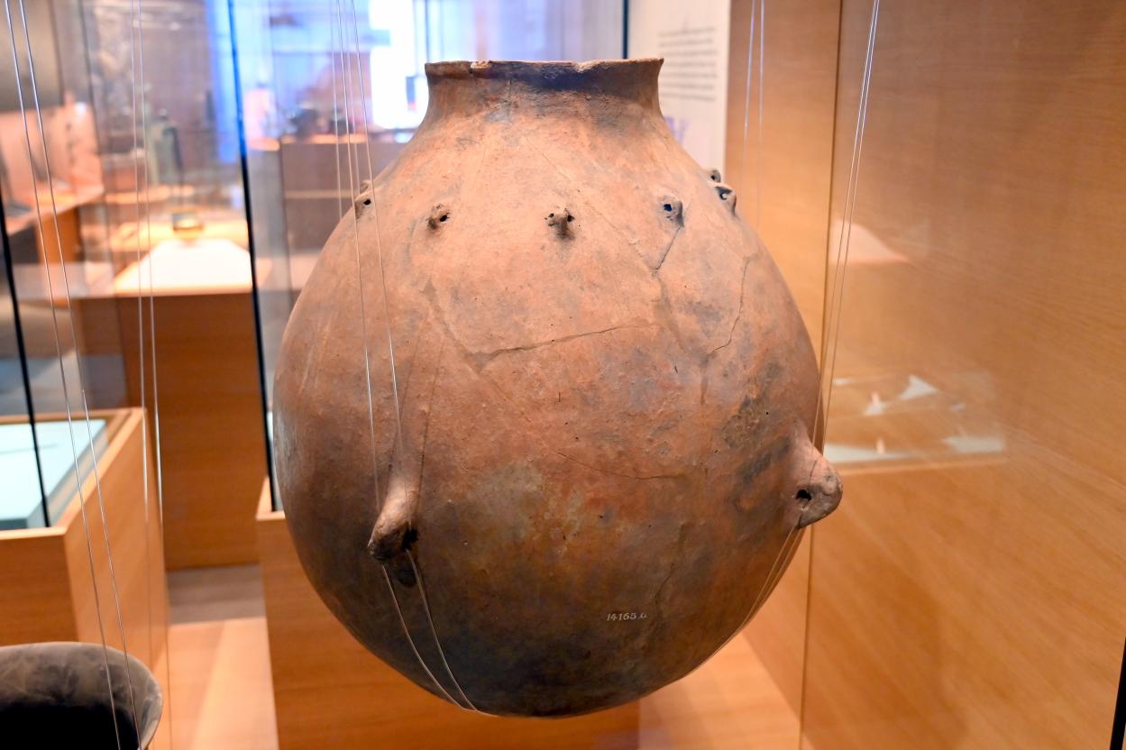 Vorratsgefäß, Neolithikum (Jungsteinzeit), 5500 - 1700 v. Chr., Bild 1/2