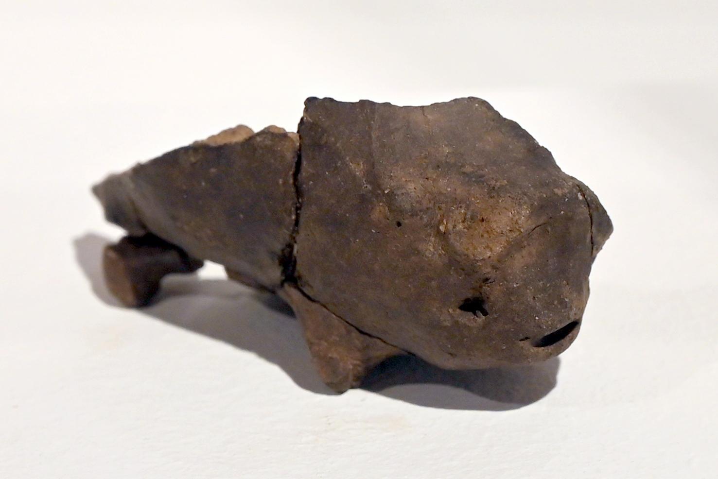 Hohlplastik eines Rindes, Frühneolithikum (Altneolithikum), 5500 - 4900 v. Chr., 5300 - 4900 v. Chr., Bild 2/4