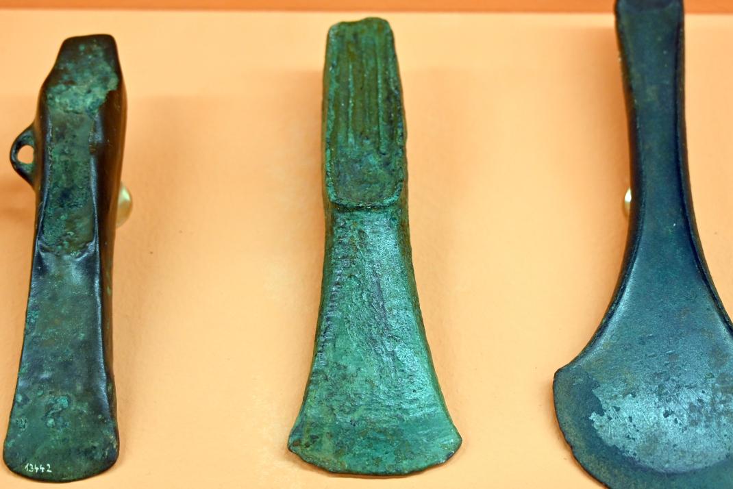 Absatzbeil, Mittlere Bronzezeit, 3000 - 1300 v. Chr.