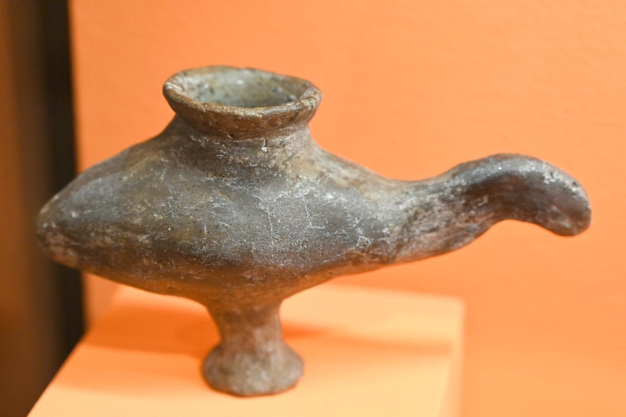 Sauggefäß im Vogelform, Späte (Jüngere) Bronzezeit, 1500 - 700 v. Chr.