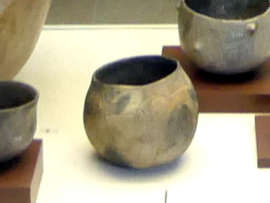 Keramik, Mittelneolithikum, 5500 - 4400 v. Chr., Bild 2/3