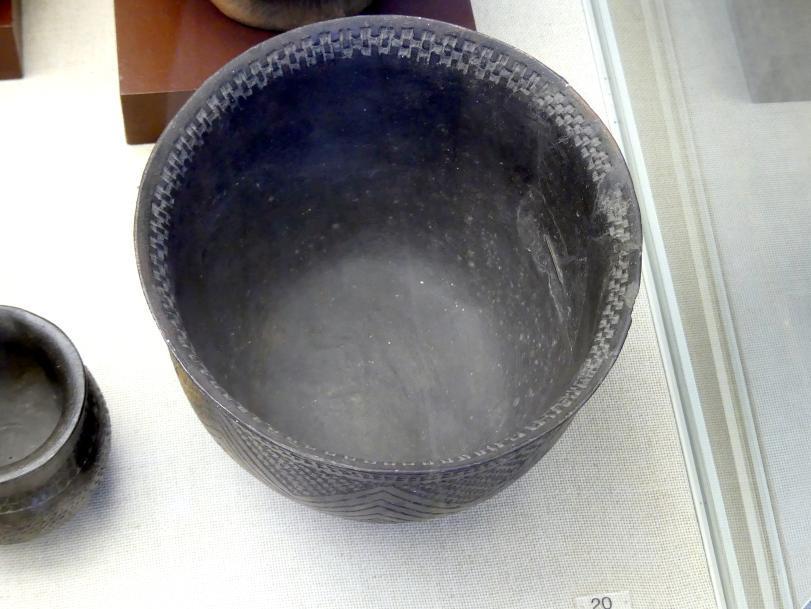 Keramik, Mittelneolithikum, 5500 - 4400 v. Chr., Bild 1/3