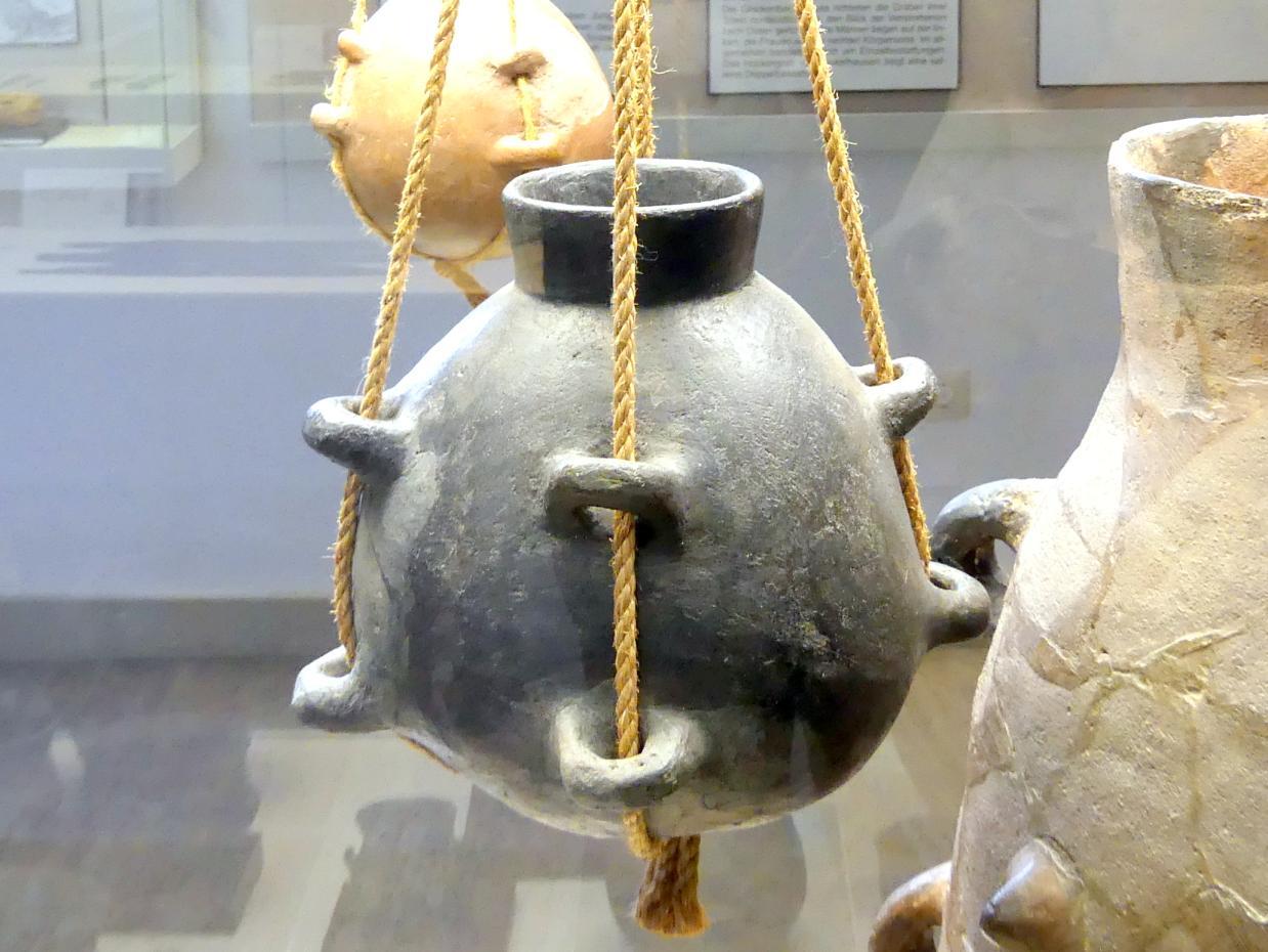 Keramik, Frühneolithikum (Altneolithikum), 5500 - 4900 v. Chr., Bild 1/3