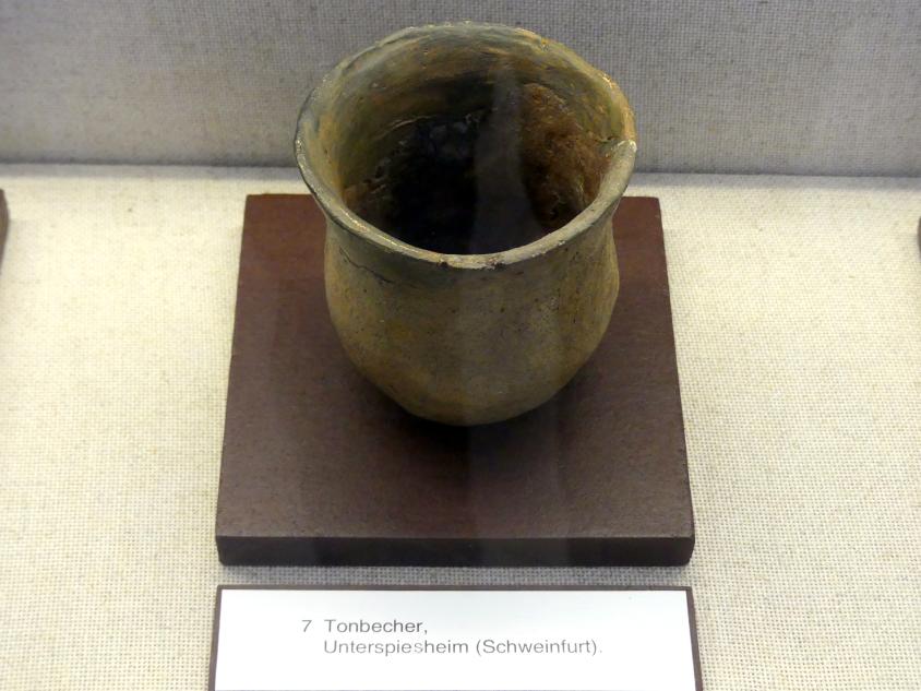 Tonbecher, Neolithikum (Jungsteinzeit), 5500 - 1700 v. Chr.