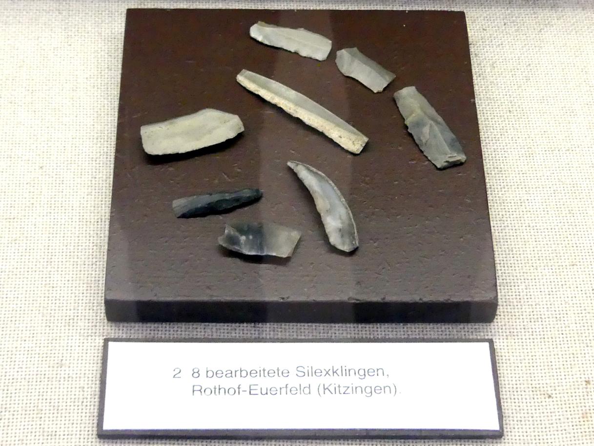 8 bearbeitete Silexklingen, Neolithikum (Jungsteinzeit), 5500 - 1700 v. Chr.