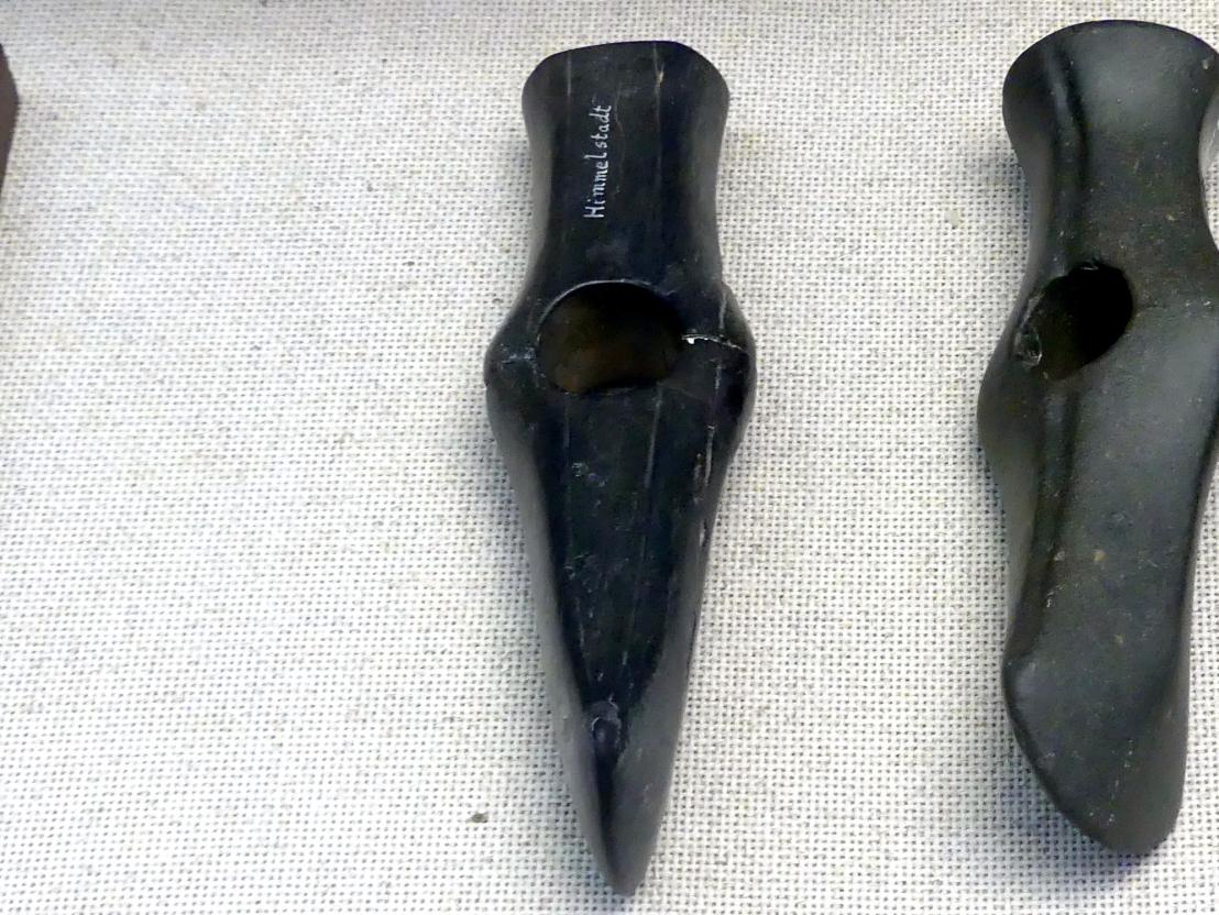 Streitaxt, Jungneolithikum, 4400 - 3500 v. Chr., Bild 1/2