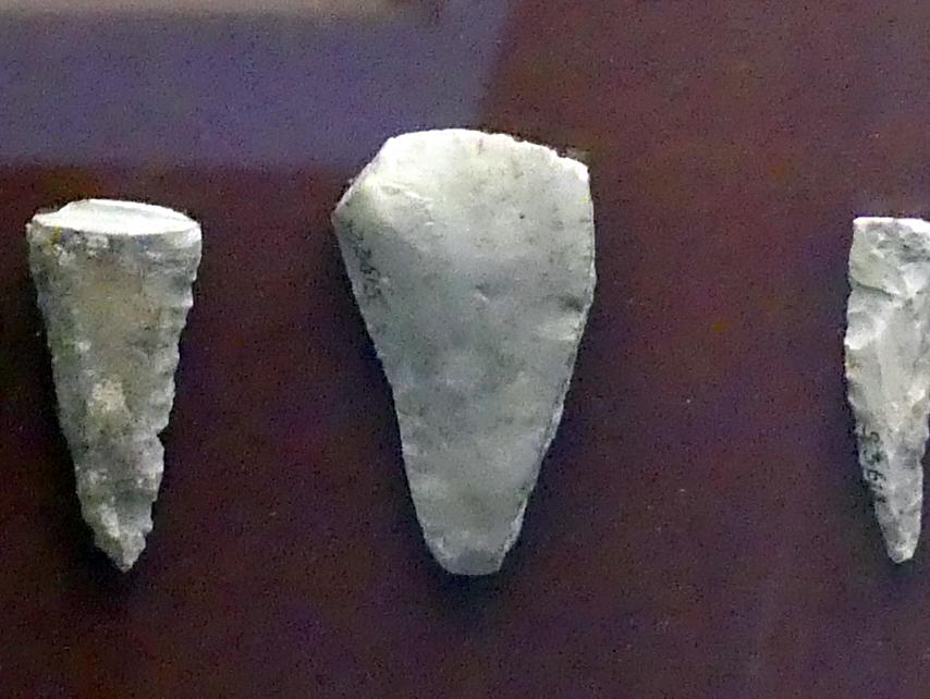 Silexdolch, Jungneolithikum, 4400 - 3500 v. Chr., Bild 1/2