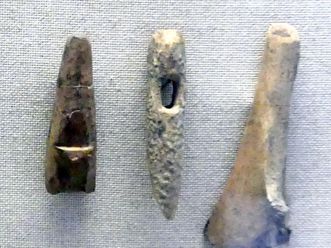 Hirschgeweihaxt, Jungneolithikum, 4400 - 3500 v. Chr., Bild 1/2