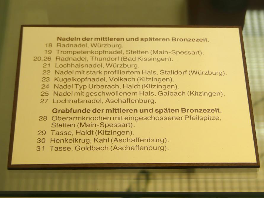 Nadel mit geschwollenem Hals, Mittlere Bronzezeit, 3000 - 1300 v. Chr., Späte (Jüngere) Bronzezeit, 1500 - 700 v. Chr., Bild 2/2