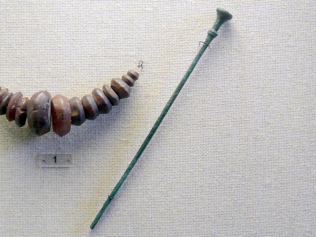 Gewandnadel, Späte (Jüngere) Bronzezeit, 1500 - 700 v. Chr., Bild 1/2