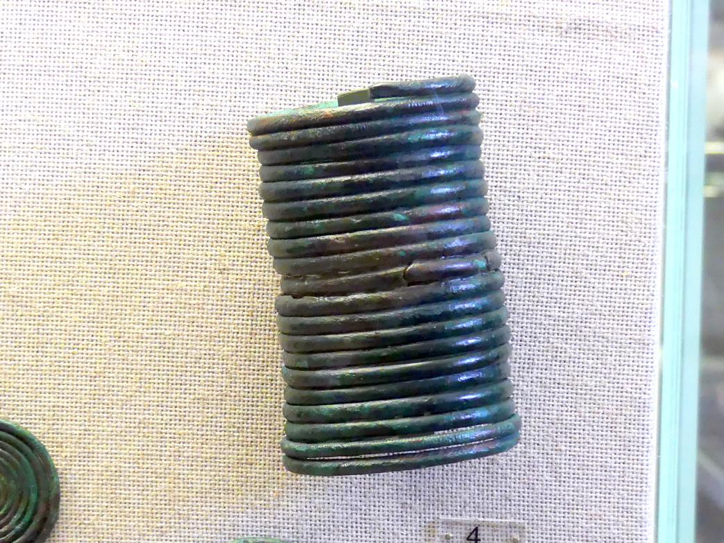 Armreifen, Späte (Jüngere) Bronzezeit, 1500 - 700 v. Chr., Bild 2/3