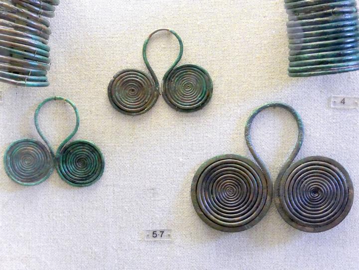 Hängespiralen, Späte (Jüngere) Bronzezeit, 1500 - 700 v. Chr., Bild 1/4