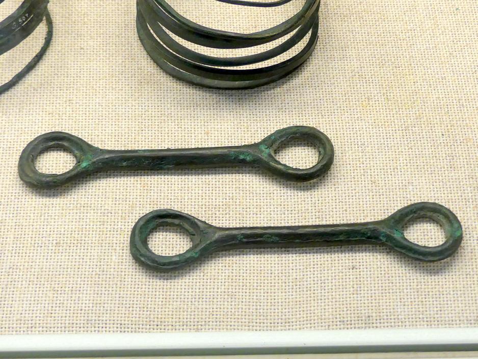 Trensen, Späte (Jüngere) Bronzezeit, 1500 - 700 v. Chr., Bild 1/2