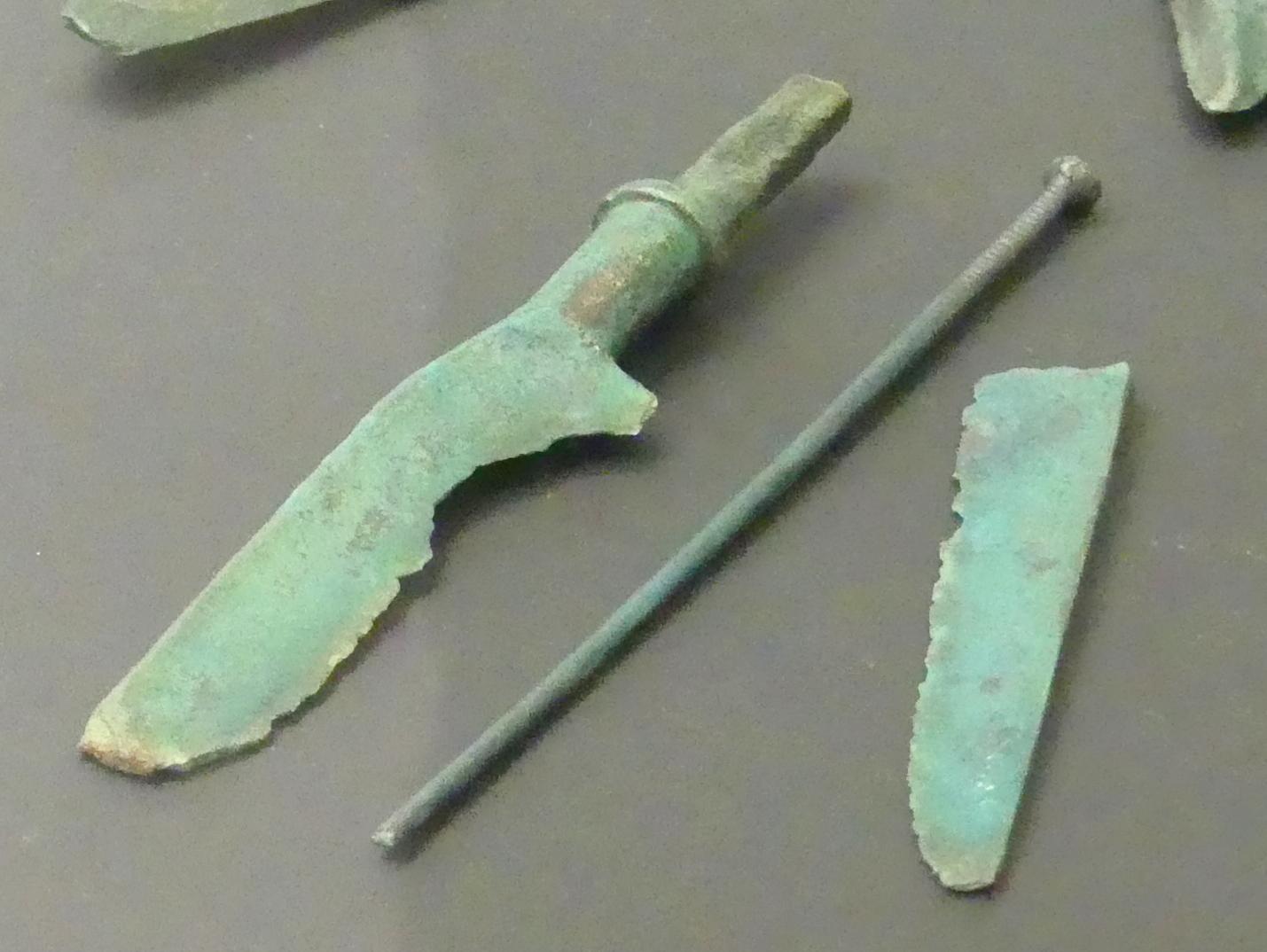 Messer, Urnenfelderzeit, 1400 - 700 v. Chr., 900 - 700 v. Chr., Bild 1/2