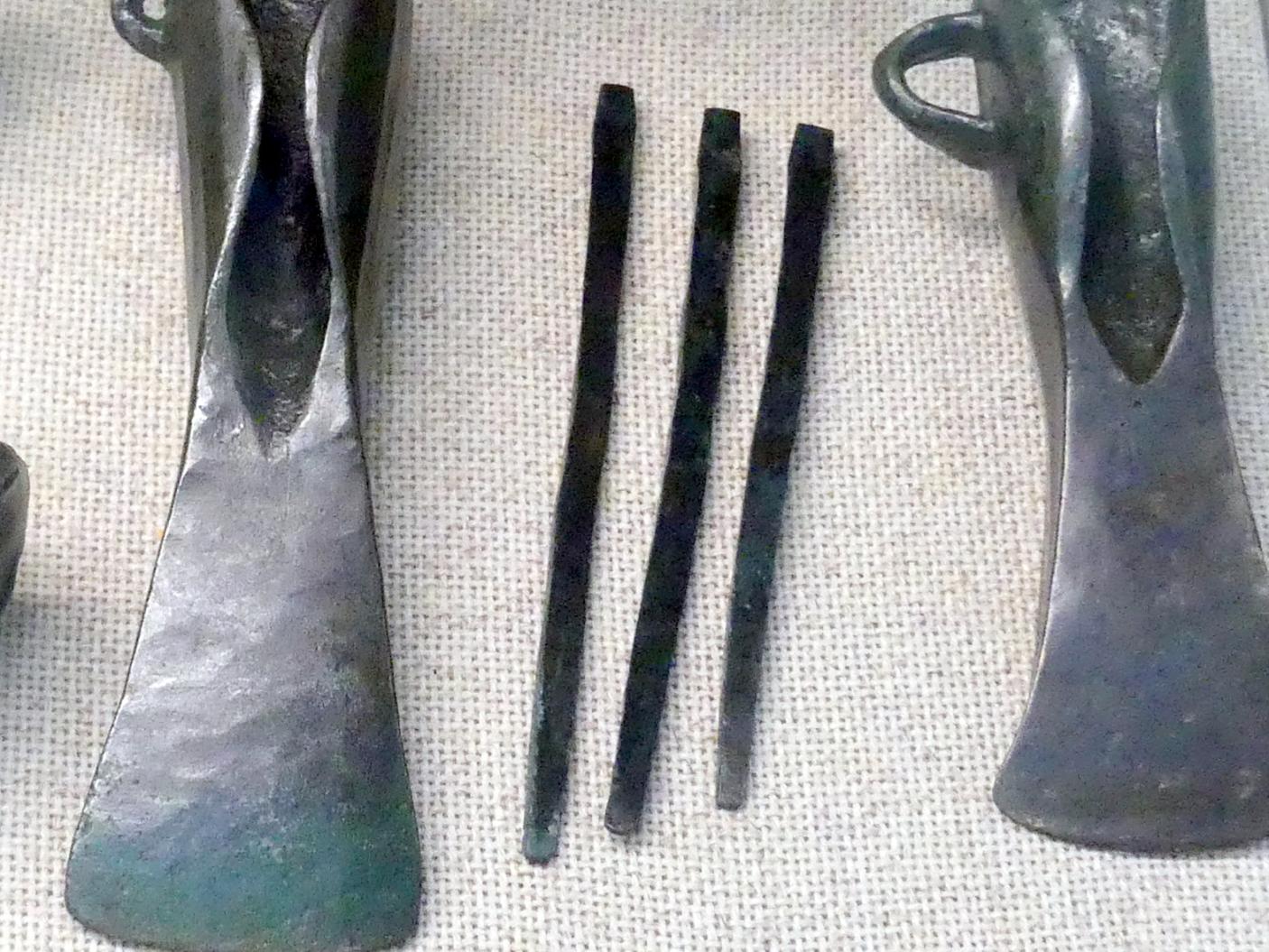 3 Pfrieme, Urnenfelderzeit, 1400 - 700 v. Chr., 800 - 700 v. Chr., Bild 1/3