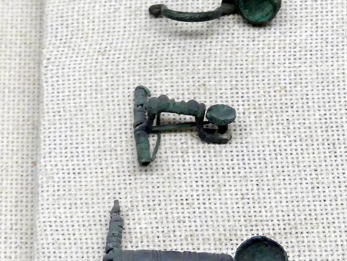 Fußzierfibel, Hallstattzeit, 700 - 200 v. Chr.