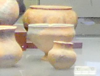 Beutelförmiges Gefäß, Hallstattzeit, 700 - 200 v. Chr., Bild 1/2