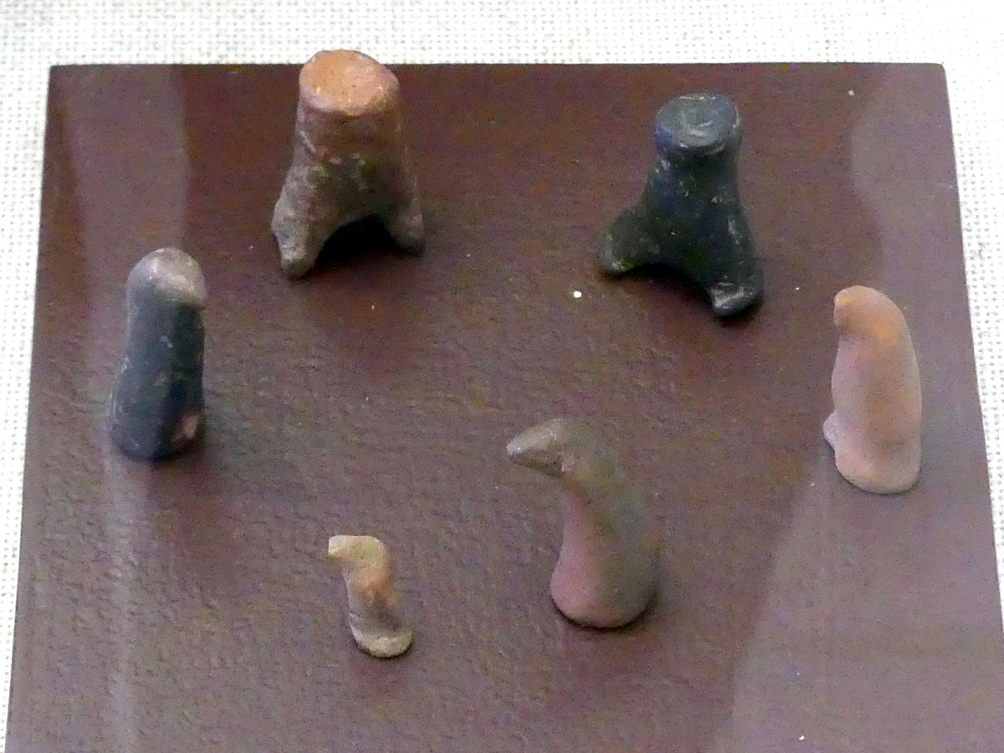 Spielzeugfigürchen, Hallstattzeit, 700 - 200 v. Chr., Bild 1/2