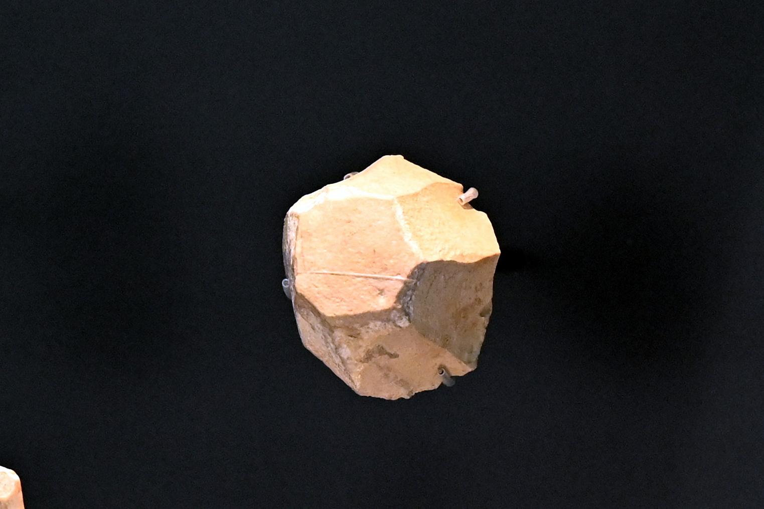 Restkern, Paläolithikum, 600000 - 10000 v. Chr., 50000 v. Chr., Bild 1/3