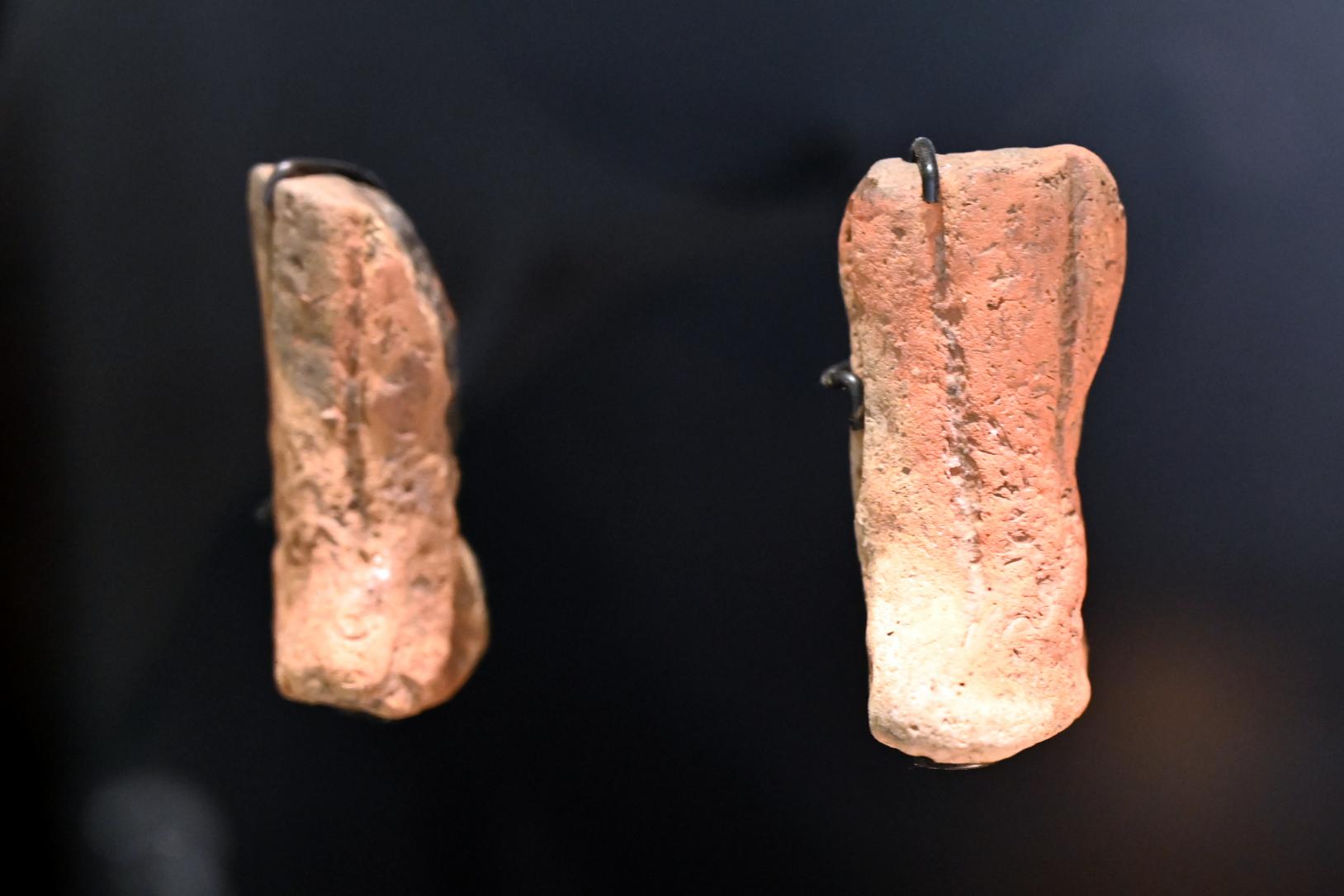 Zwei Beine, Neolithikum (Jungsteinzeit), 5500 - 1700 v. Chr., 5500 - 5100 v. Chr.