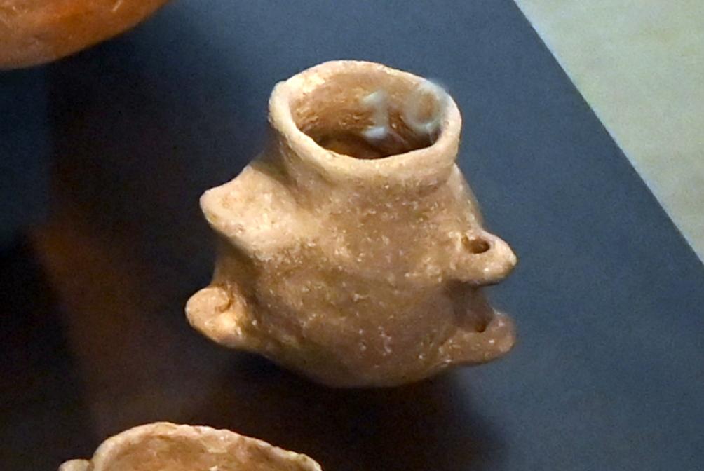 Miniaturvorratsgefäß, Neolithikum (Jungsteinzeit), 5500 - 1700 v. Chr., 5500 - 5100 v. Chr., Bild 1/3