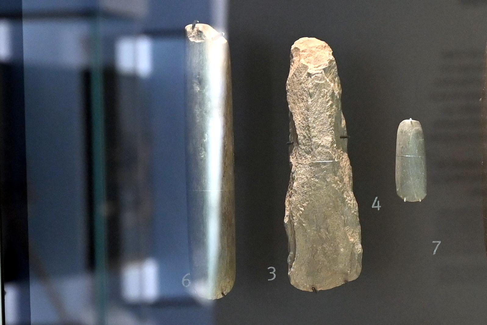 Rohstück, Neolithikum (Jungsteinzeit), 5500 - 1700 v. Chr., 5500 - 5100 v. Chr., Bild 2/4