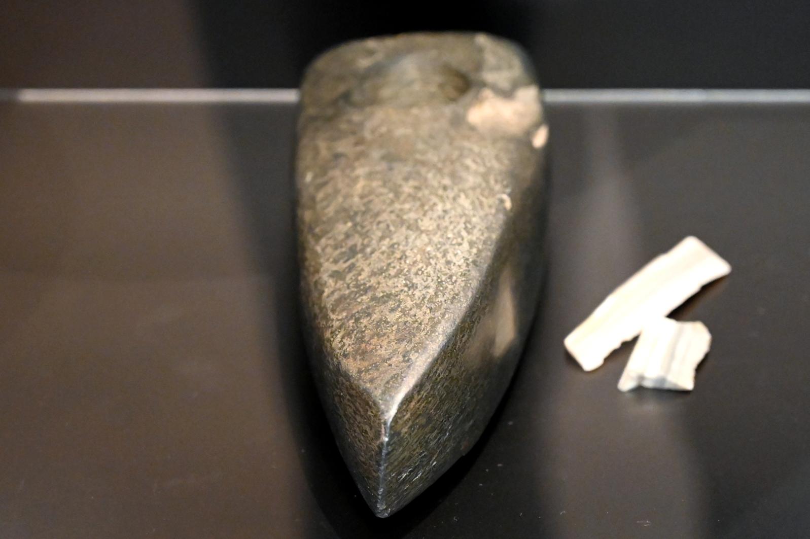 Axt, Neolithikum (Jungsteinzeit), 5500 - 1700 v. Chr., 4500 v. Chr.